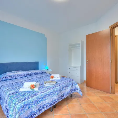 Апартаменты Riccardo House 1 Min From - Happy *