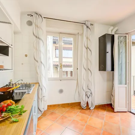 Riccardo House 1 Min From - Happy 스트레사